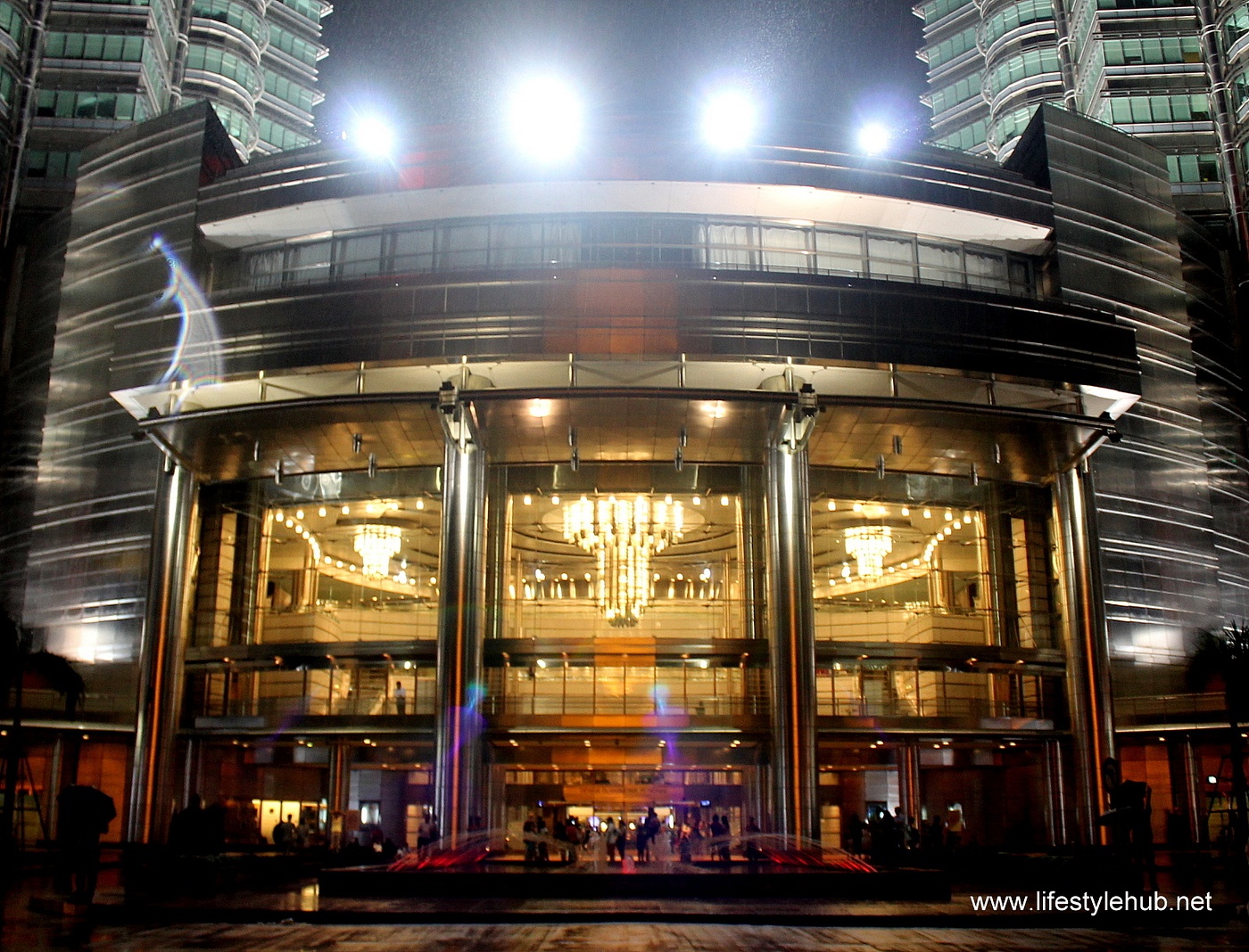 petrona twin towers, kuala lumpur, malaysia petrona twin towers, kuala lumpur, malaysia