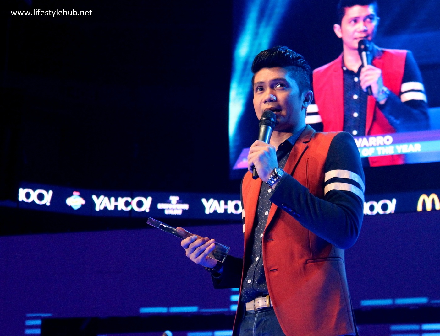 vhong navarro male host of the year yahoo awards vhong navarro male host of the year yahoo awards